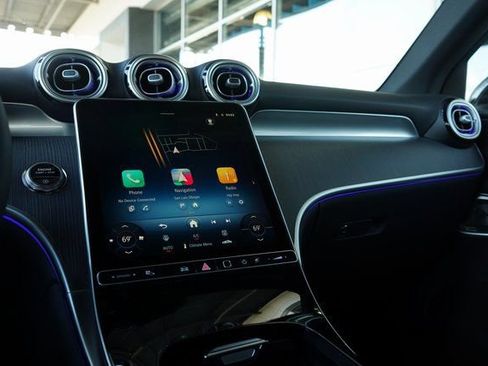 New 2026 Mercedes-Benz GLC 300 image 18