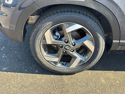 New 2026 Hyundai Venue SEL image 17