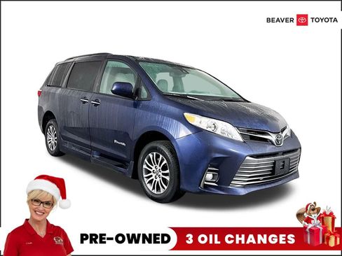Used 2020 Toyota Sienna XLE Premium image 1
