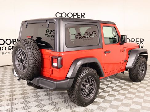 Used 2024 Jeep Wrangler Sport AWD/4WD image 19
