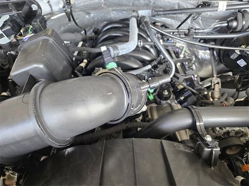 Used 2024 Ford F250 XLT image 34