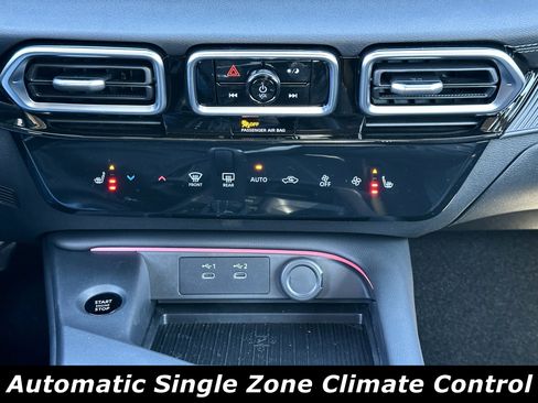 New 2026 Nissan Sentra SV image 7