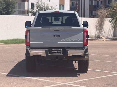 Used 2025 Ford F350 Lariat w/ Lariat Ultimate Package AWD/4WD image 4