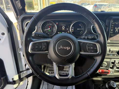 Used 2023 Jeep Wrangler Rubicon w/ Cold Weather Group image 12