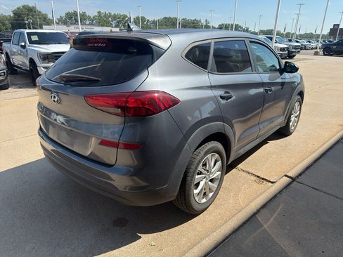 Used 2019 Hyundai Tucson SE FWD image 3