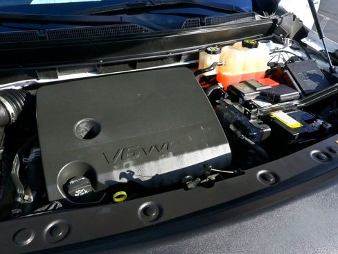 Used 2024 Buick Enclave Essence w/ Experience Buick Package image 32