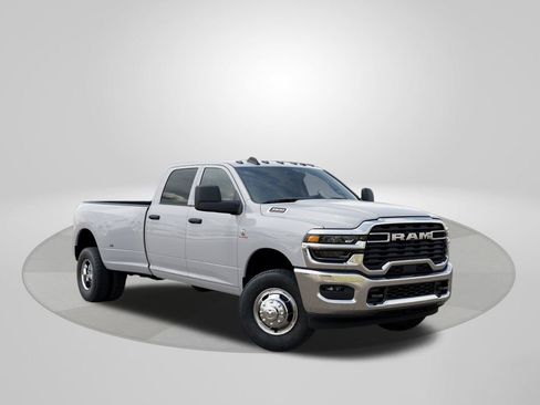 New 2026 RAM 3500 Tradesman w/ Chrome Appearance Group AWD/4WD image 5