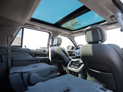 Used 2018 Lincoln Navigator L Select w/ Technology Package AWD/4WD image 72