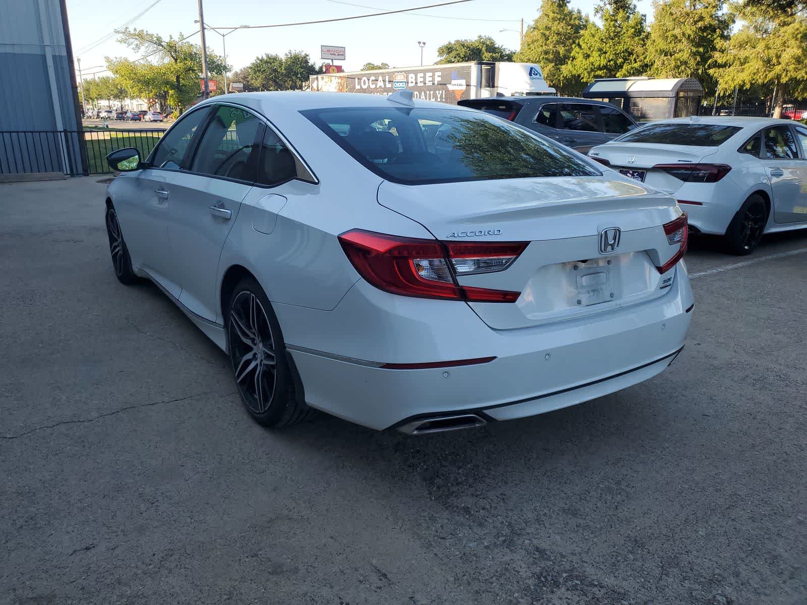 Used 2022 Honda Accord Touring image 4