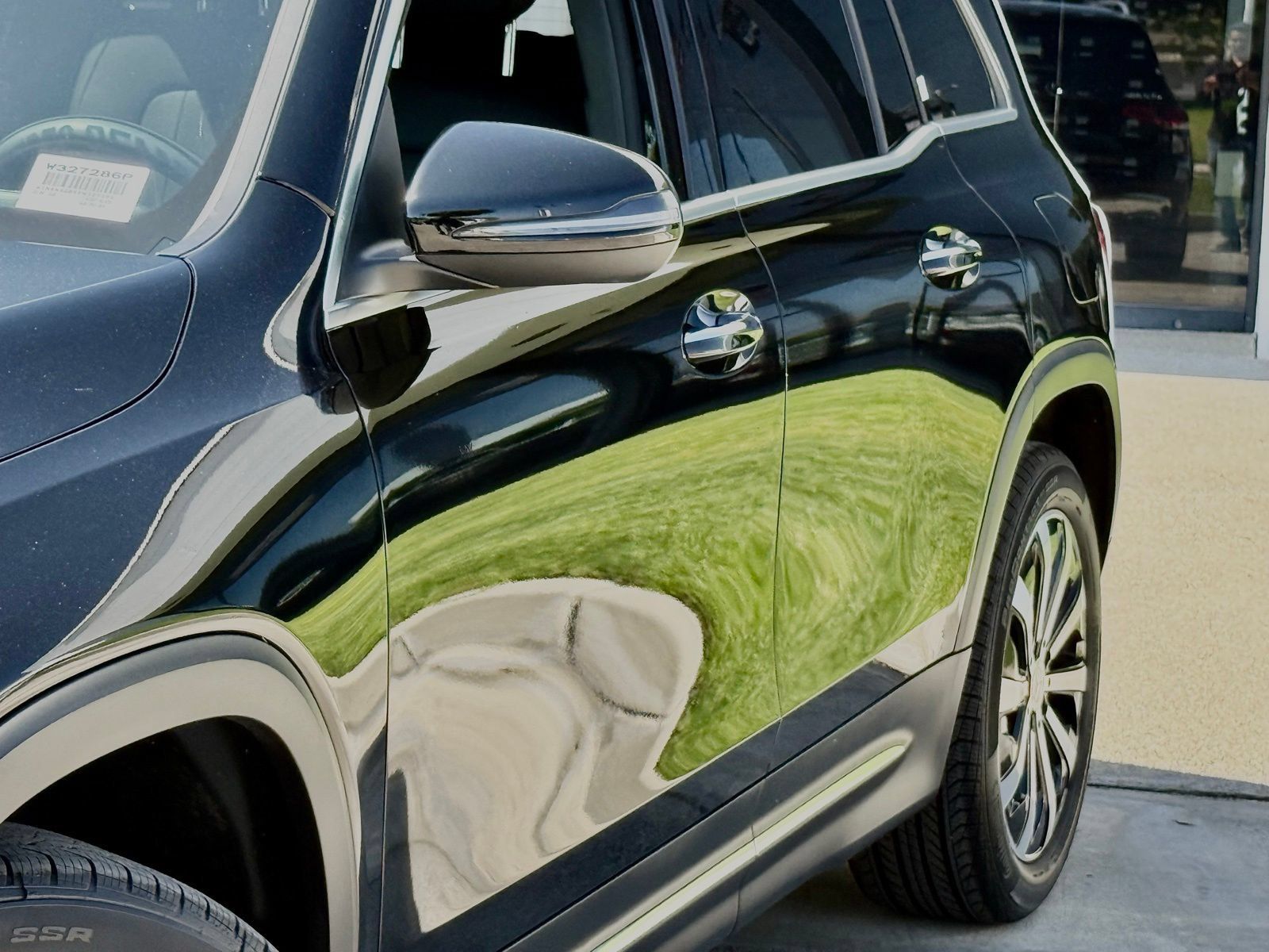 Used 2023 Mercedes-Benz GLB 250 image 4