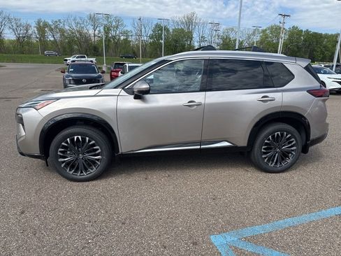 New 2026 Nissan Rogue Platinum AWD/4WD image 4