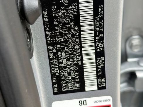 Used 2025 Lexus ES 300h w/ Premium Package FWD image 33