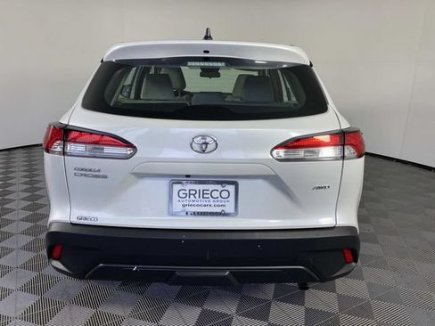 Used 2024 Toyota Corolla Cross L AWD/4WD image 7