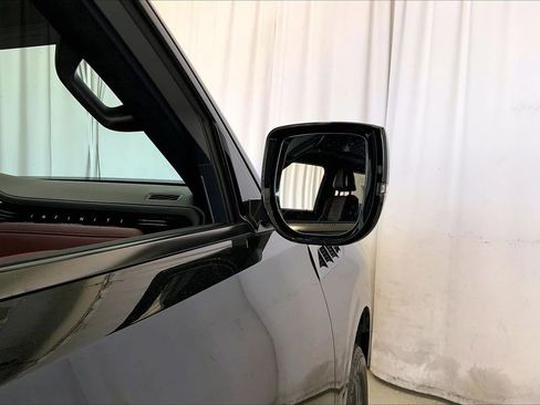 Used 2025 INFINITI QX80 Autograph w/ Autograph Exterior Package AWD/4WD image 11