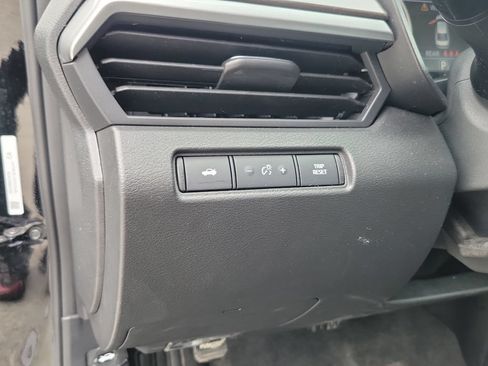 Used 2025 Nissan Altima 2.5 SV FWD image 16