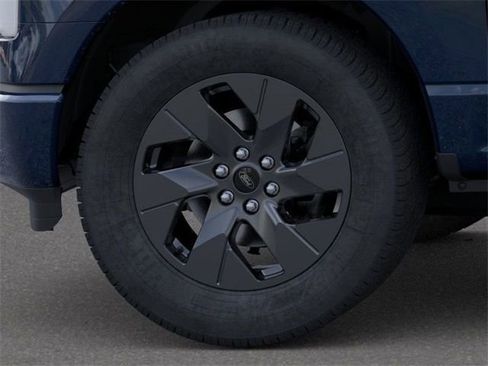 New 2025 Ford F150 Lightning Flash image 19