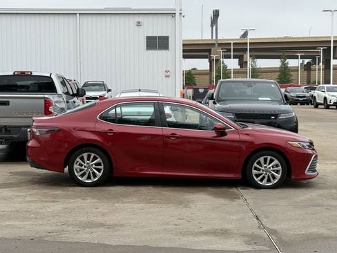 Used 2023 Toyota Camry LE FWD image 3