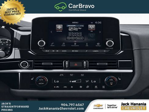 Used 2022 Nissan Pathfinder SV AWD/4WD image 15
