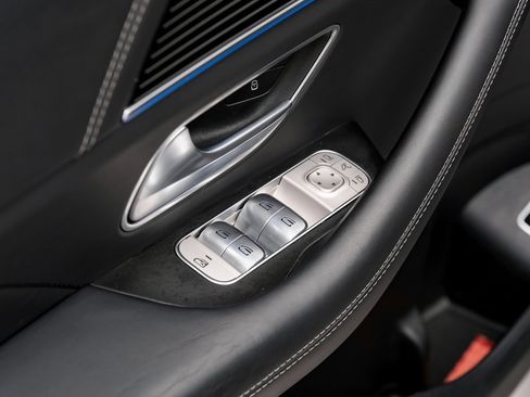 Used 2024 Mercedes-Benz GLS 63 AMG 4MATIC image 47