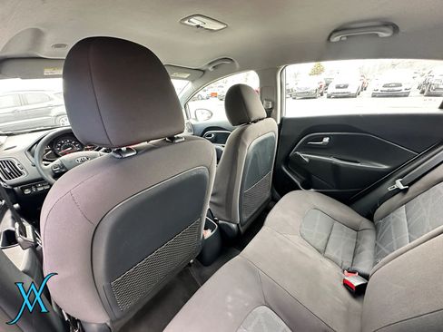 Used 2016 Kia Rio LX FWD image 25