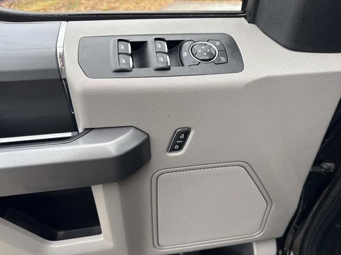 Used 2018 Ford F150 XLT w/ Equipment Group 302A Luxury image 19