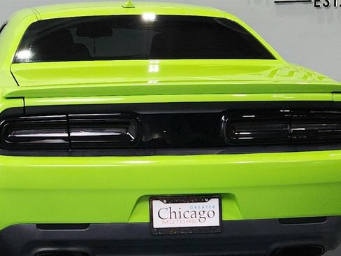 Used 2015 Dodge Challenger R/T w/ Quick Order Package 22B R/T RWD image 10