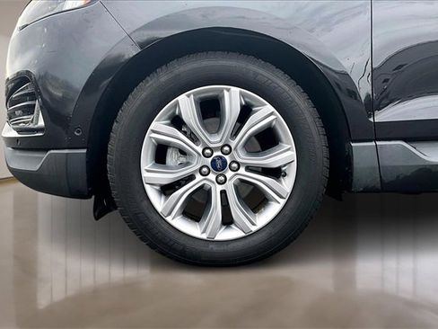 Used 2020 Ford Edge Titanium w/ Equipment Group 301A image 28
