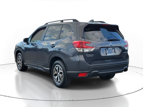 Certified 2021 Subaru Forester Premium w/ Popular Package #1 image 4
