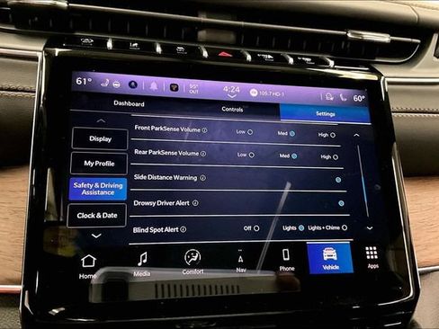 Used 2025 Jeep Grand Cherokee Summit w/ Obsidian Package AWD/4WD image 39