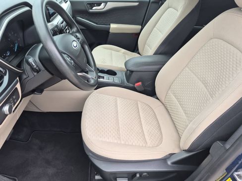 Used 2020 Ford Escape SE FWD image 15