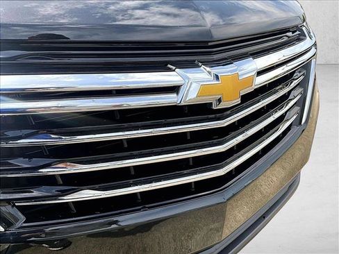 Used 2024 Chevrolet Equinox Premier FWD image 30