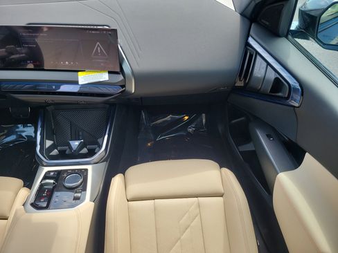 New 2025 BMW X3 xDrive30i w/ Premium Package image 16