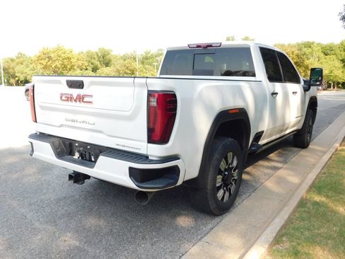 Used 2025 GMC Sierra 2500 Denali w/ Denali Reserve Package AWD/4WD image 11