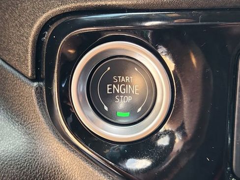 Used 2024 Chevrolet Silverado 1500 LTZ AWD/4WD image 20