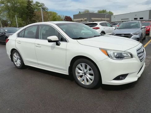 Used 2016 Subaru Legacy 2.5i Premium AWD/4WD image 2