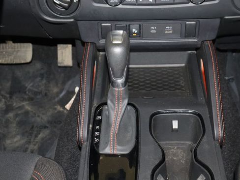 Used 2024 Nissan Frontier PRO-4X w/ Technology Package AWD/4WD image 27