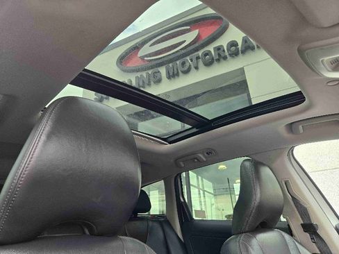 Used 2017 Volvo XC60 T5 Inscription image 14