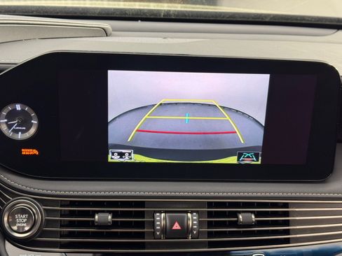 Used 2021 Lexus LS 500 w/ Cold Weather Package (CK) RWD image 31