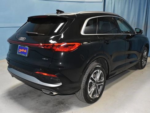 Certified 2025 Audi Q5 Premium w/ Convenience Package AWD/4WD image 23