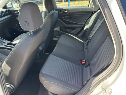 Used 2025 Volkswagen Jetta S image 25