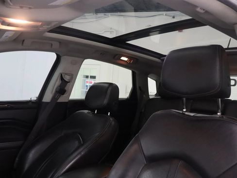 Used 2012 Cadillac SRX Performance AWD/4WD image 40