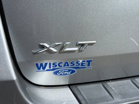 Certified 2022 Ford Explorer XLT w/ Equipment Group 202A AWD/4WD image 18
