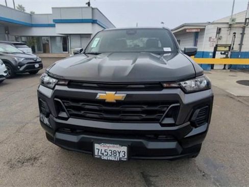 Used 2024 Chevrolet Colorado LT image 3