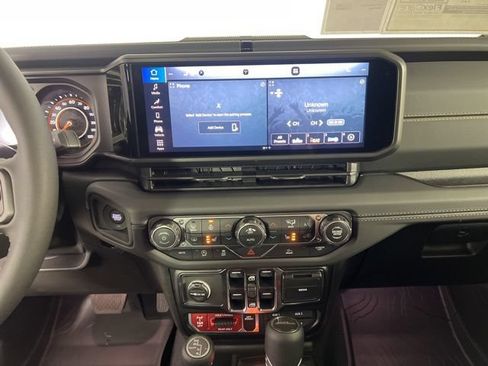 New 2026 Jeep Gladiator Willys AWD/4WD image 21