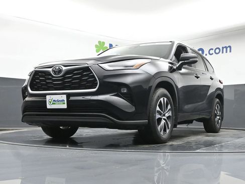 Used 2023 Toyota Highlander L image 6