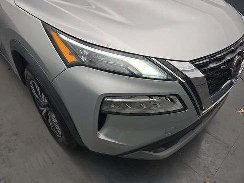 Used 2021 Nissan Rogue SV AWD/4WD image 13