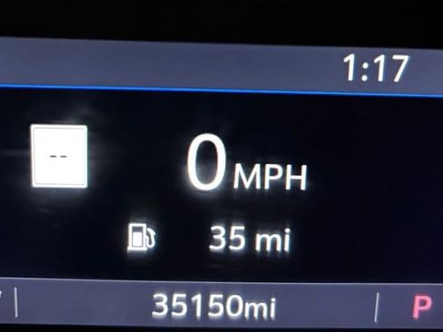 Used 2021 Chevrolet Traverse RS image 30