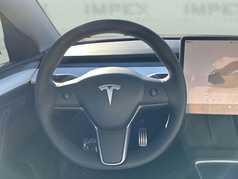 Used 2023 Tesla Model Y Long Range image 14