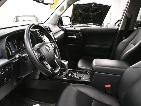 Certified 2023 Toyota 4Runner TRD Off-Road Premium image 21