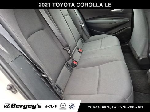 Used 2021 Toyota Corolla LE w/ Carpet Mat Package (TMS) FWD image 26